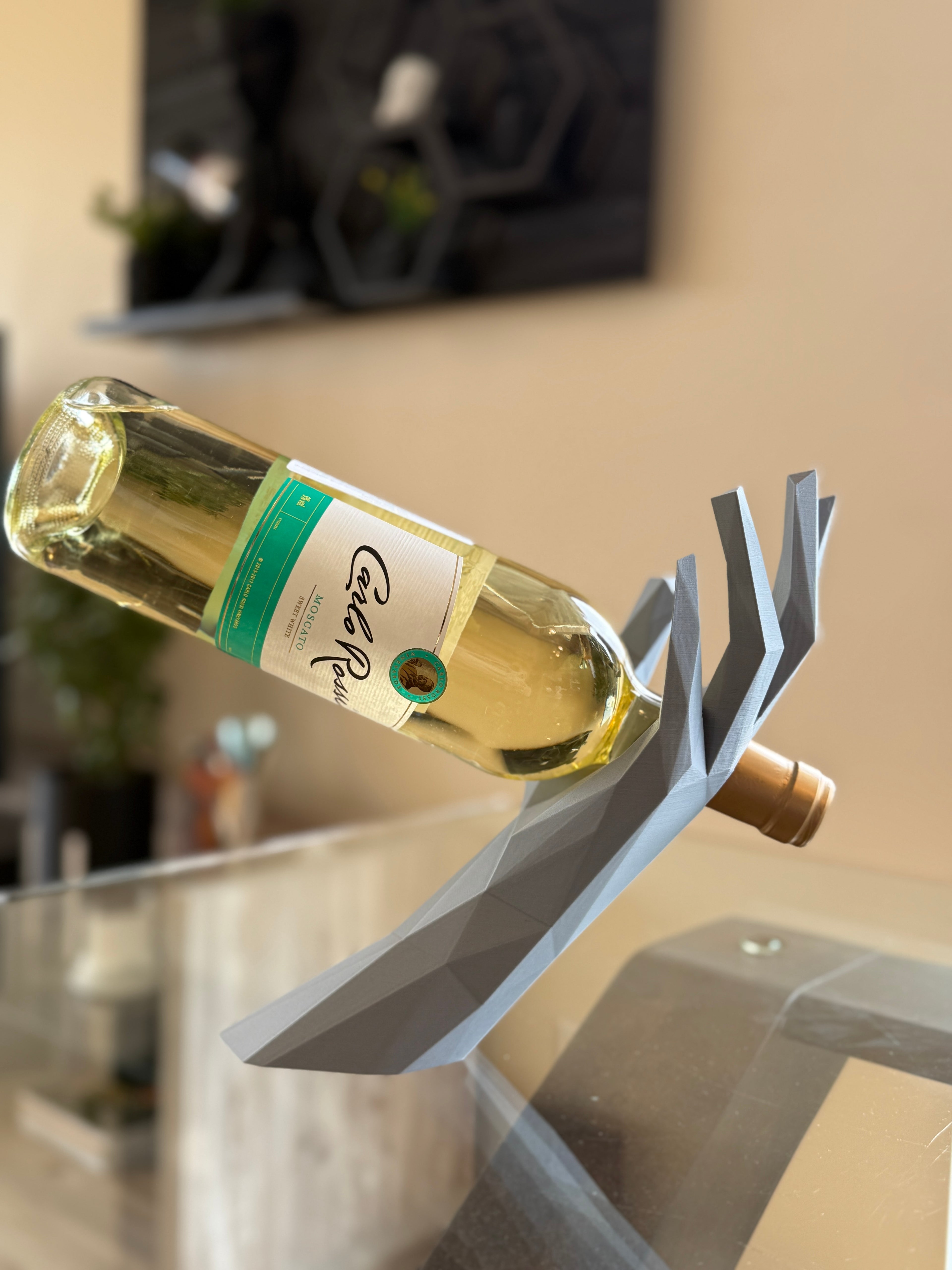 Stone Design Wine Holder "Hand"