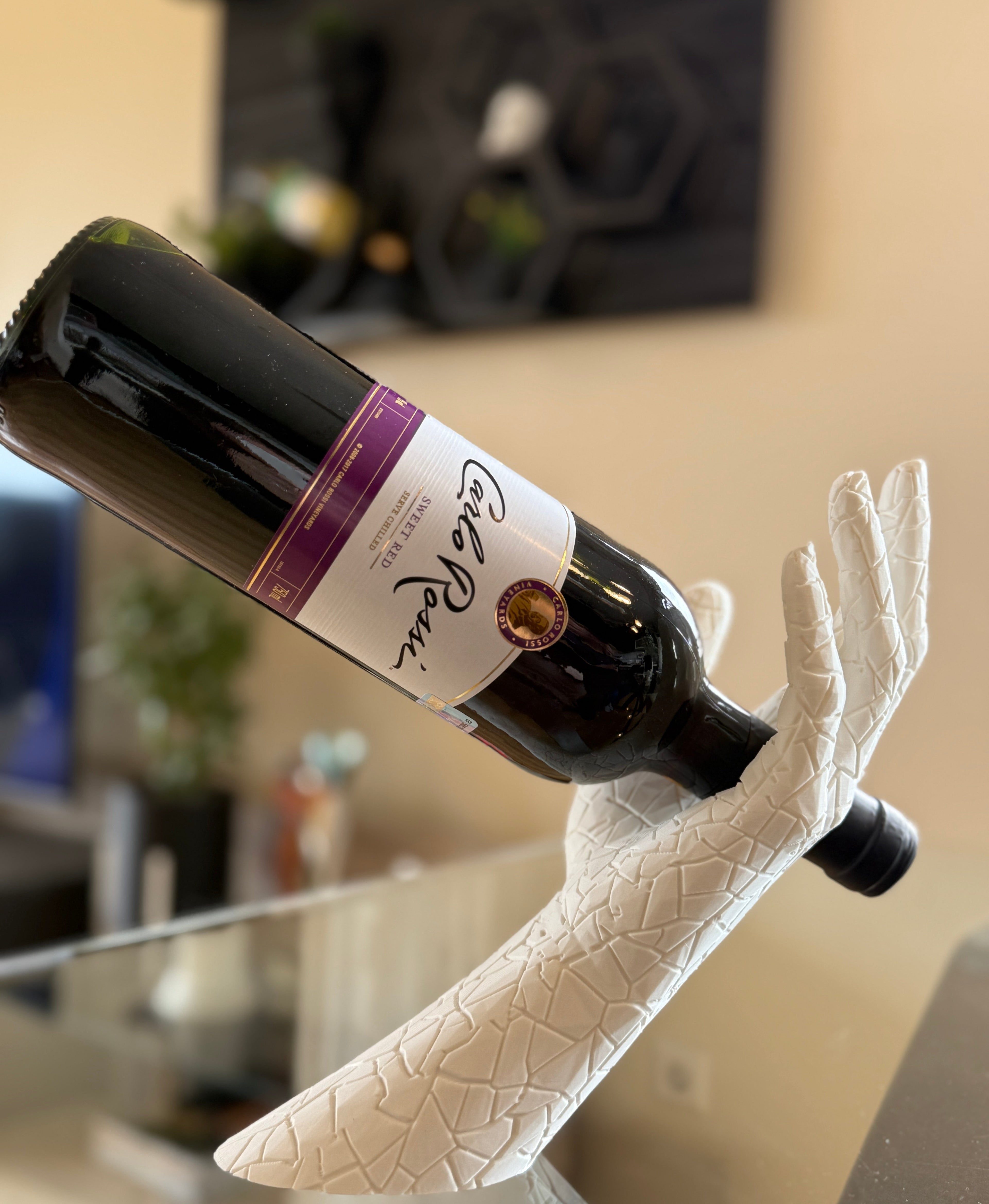Cracked Wine Holder "Hand"