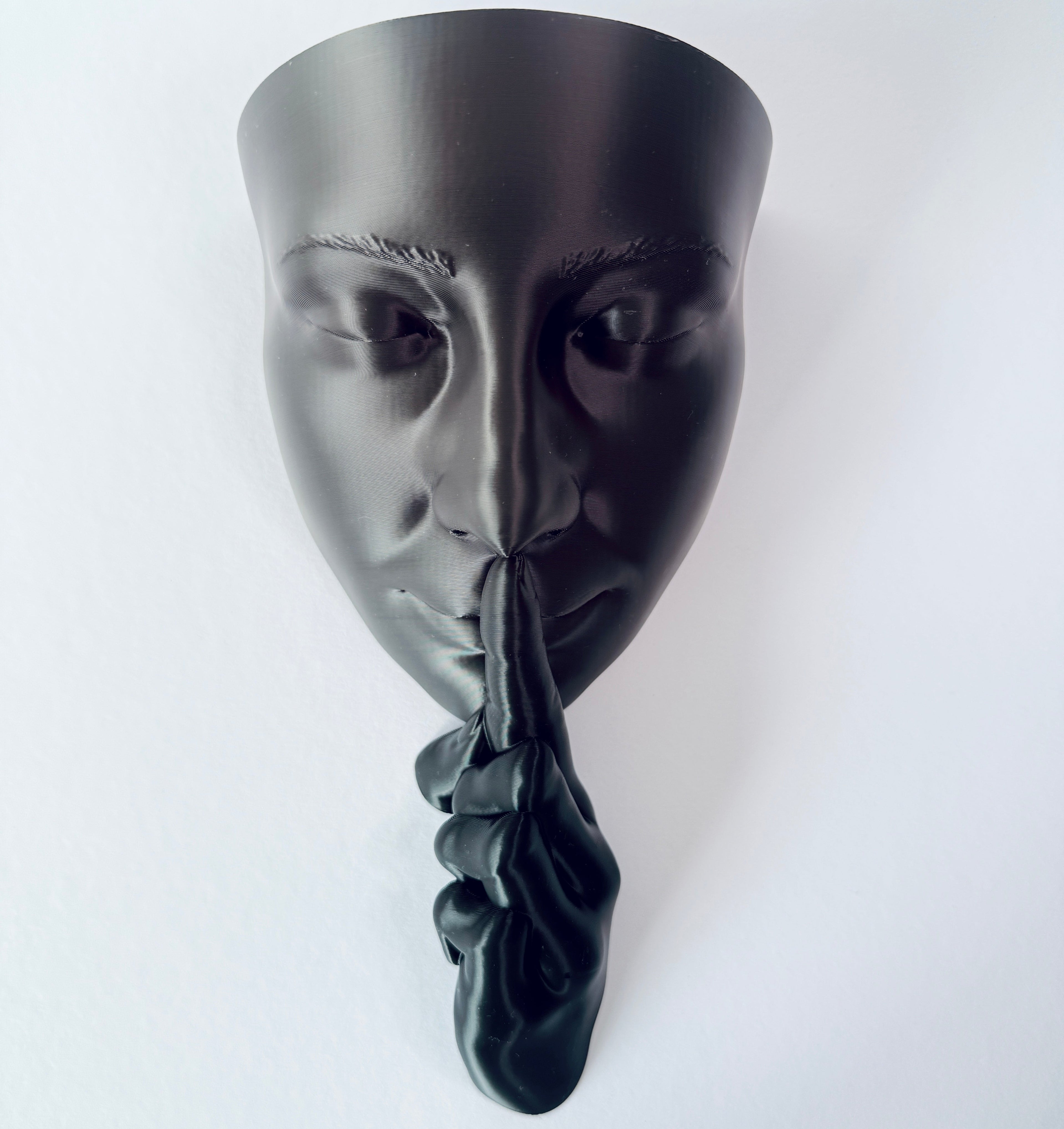 Wall Planter "Silence"