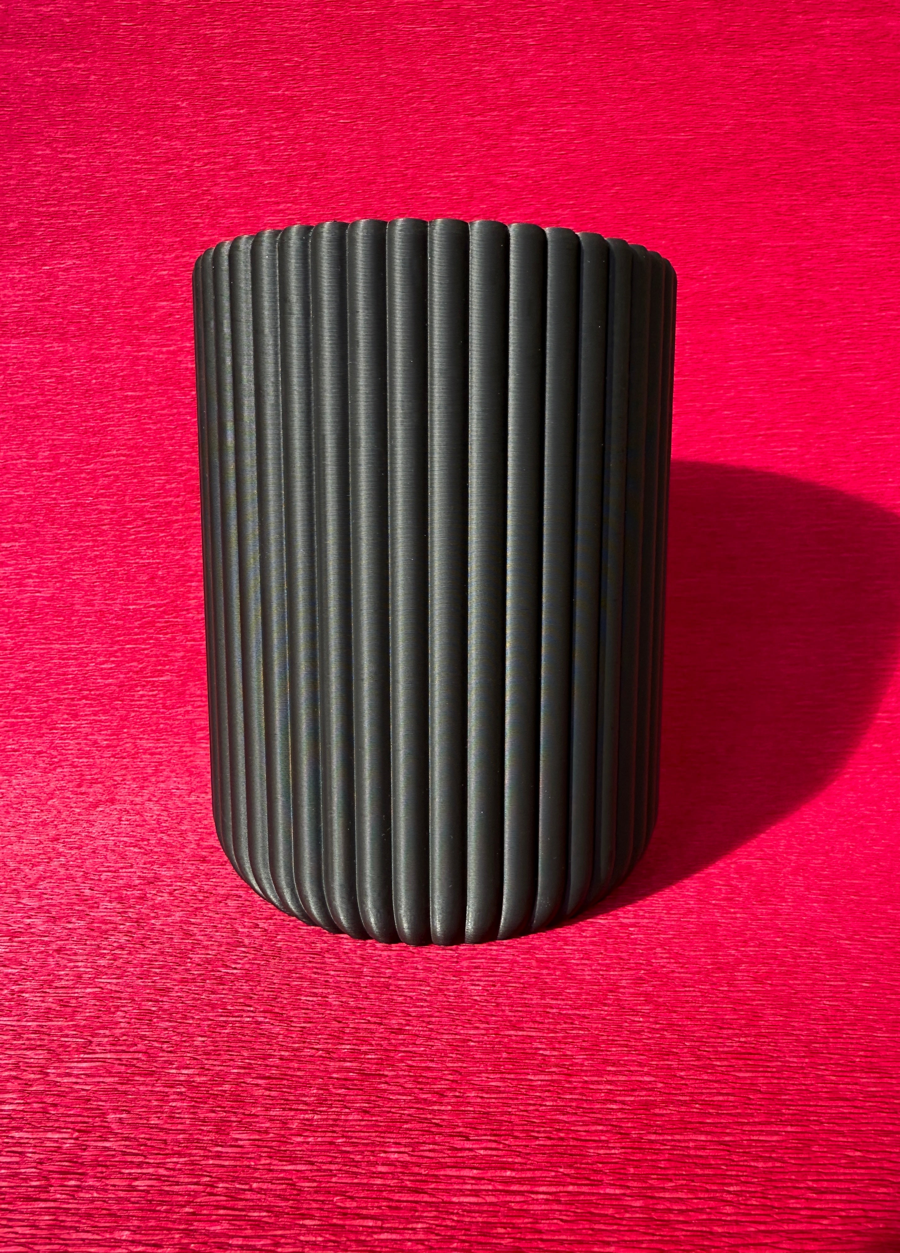 Ribbed Utensil Holder – Stylish Kitchen Organizer